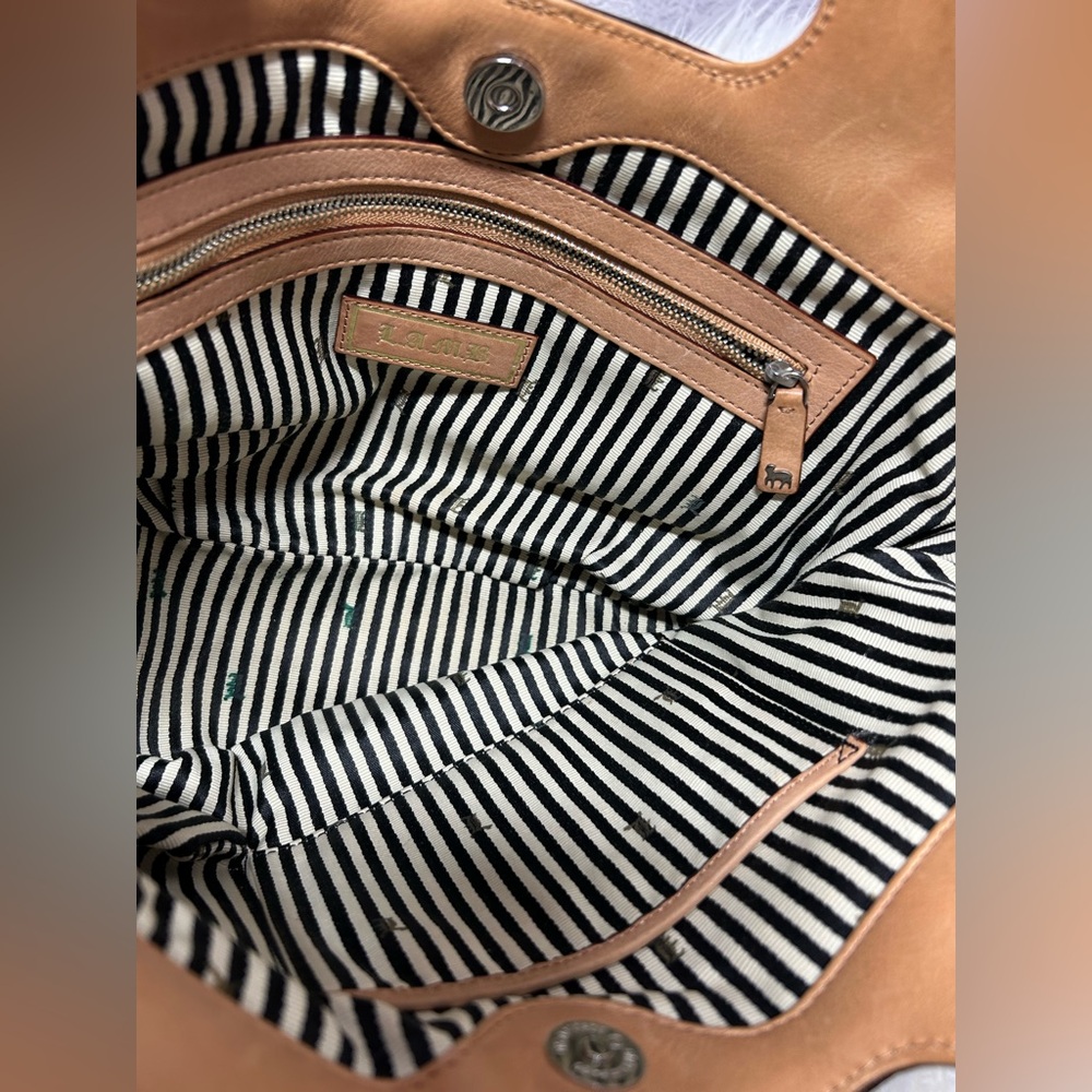 L.A.M.B. Designer 💯 Leather Handbag🔥 - Picture 7 of 10